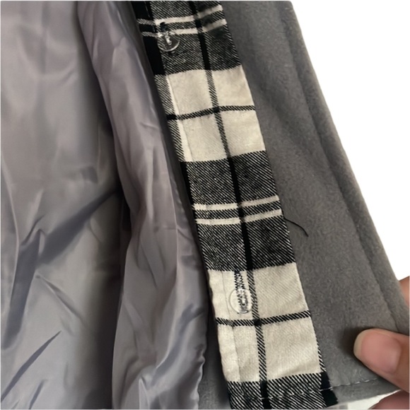 ⭐️NWOT⭐️ Beautiful breasted grey trench coat - NEW without tags - Picture 8 of 12